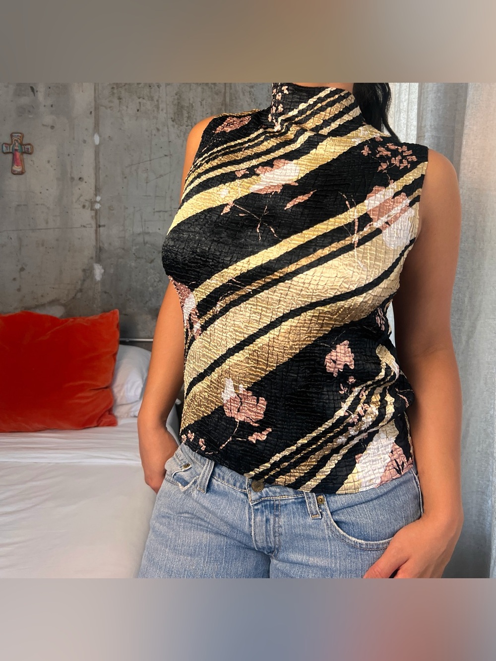floral blouse